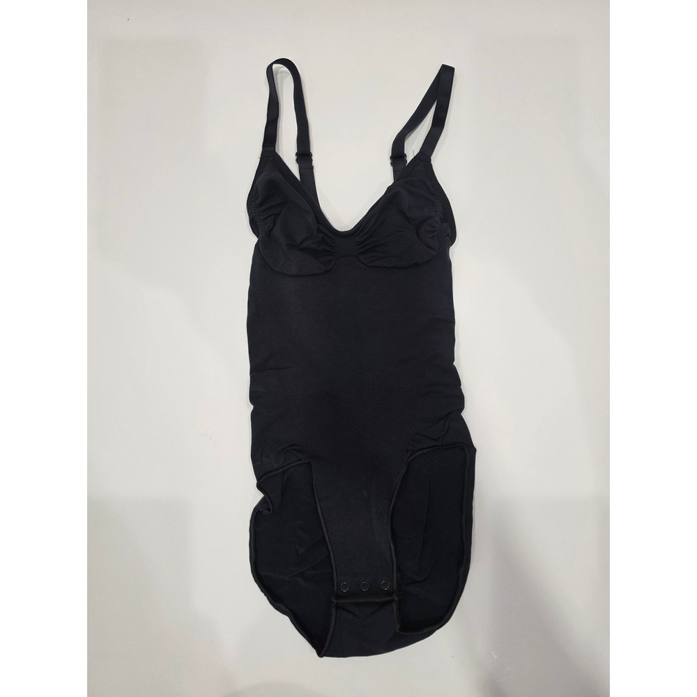 SKIMS Sculpting Bodysuit V Neck Black Snap Closure XS